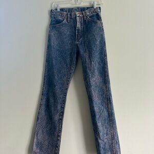 Wrangler Vintage Pink Acid-Wash Denim Jeans